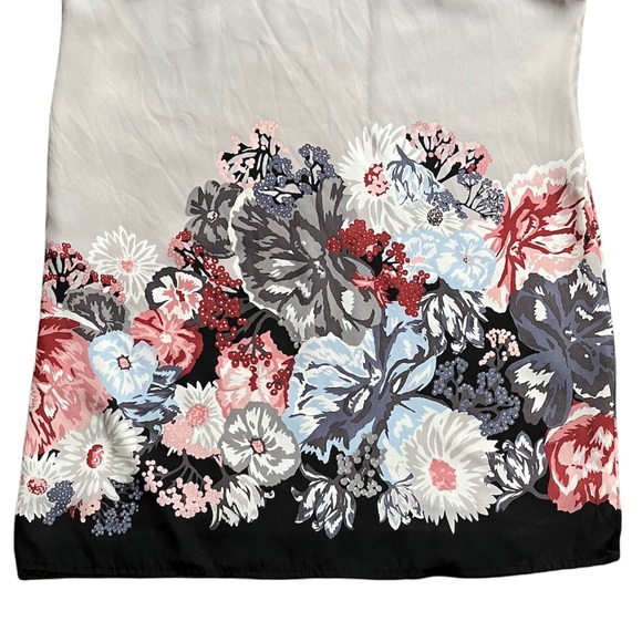 ⛔️ SOLD ⛔️ H&M Floral print Shift Dress cap sleeve size 8 - Picture 5 of 8